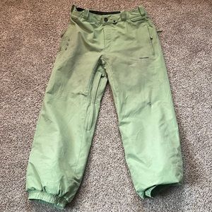 Volcom green snow pants Size M